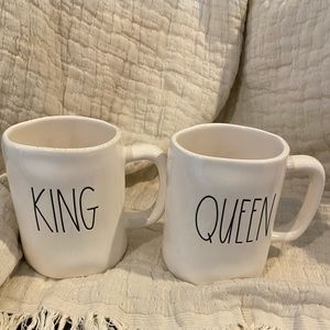 Rae Dunn Royalty Mug set